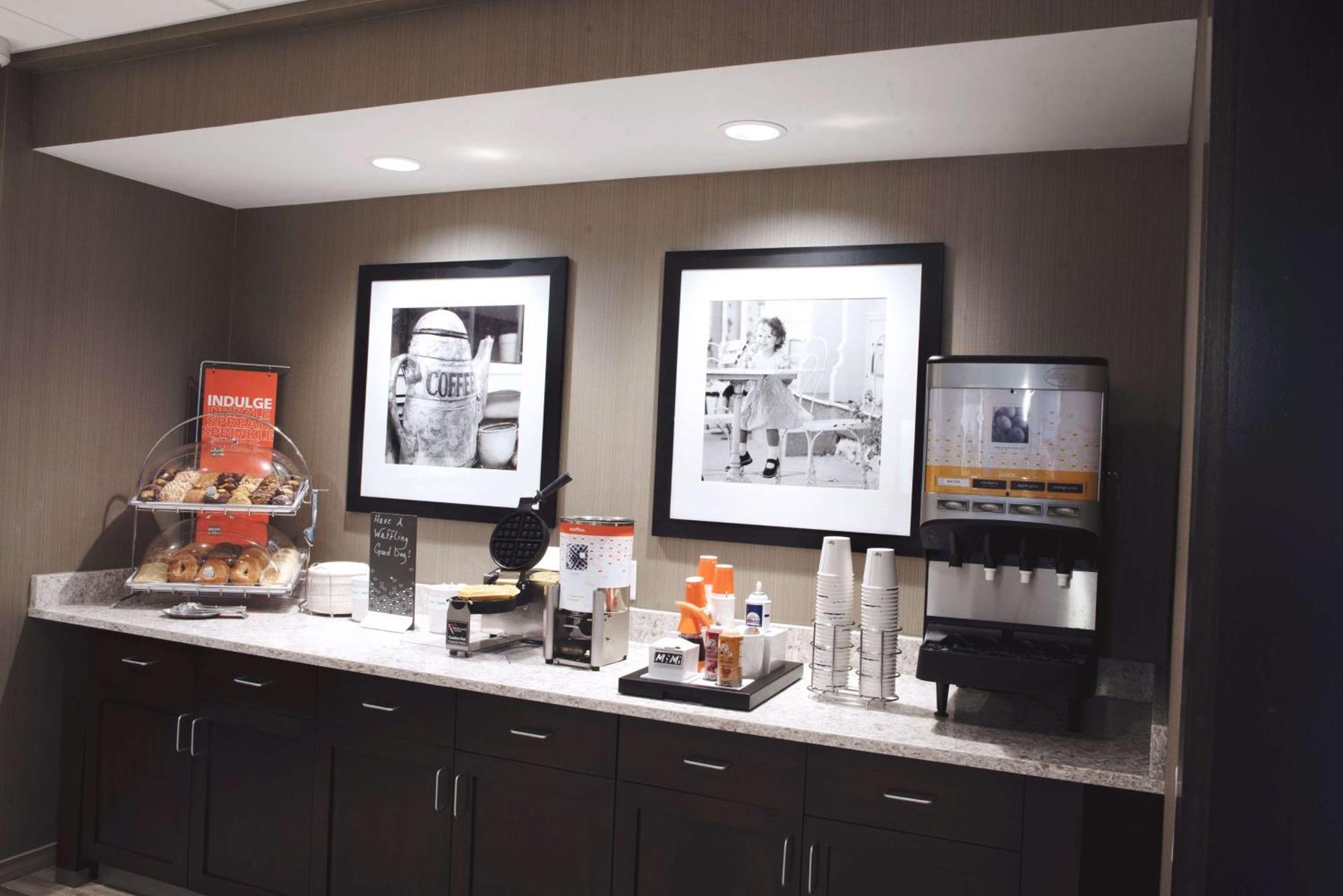 Hampton Inn & Suites Des Moines/Urbandale Ia Exteriör bild